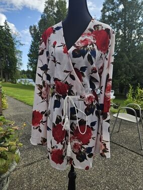 Source Unknown Floral Rompers Mini Sz L Perfect For any Occasions